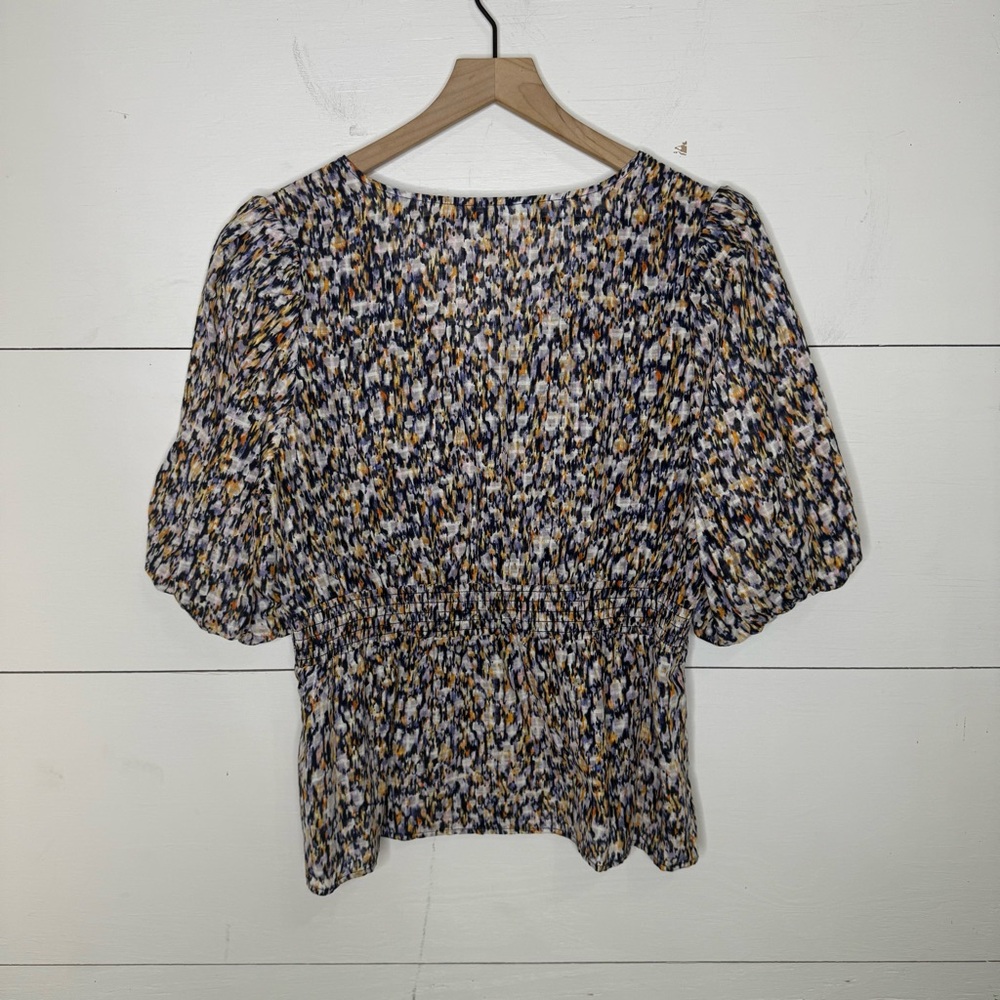 Time and Tru • Women's Abstract Print Smocked Blouse Size Large - Picture 5 of 5